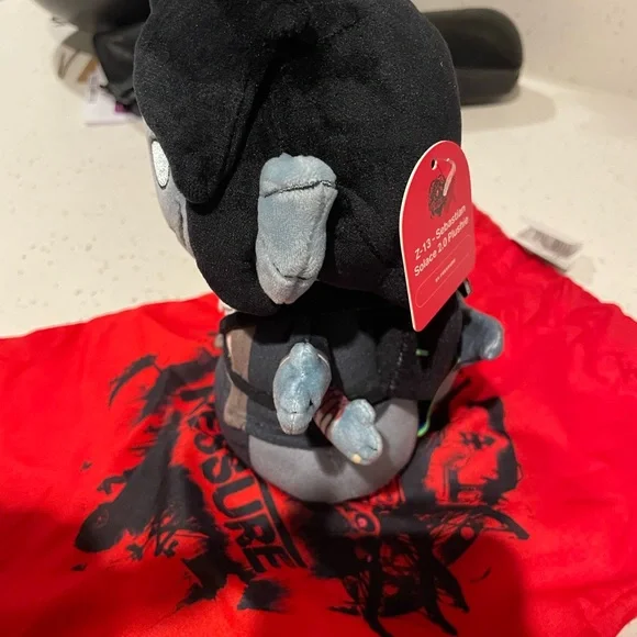 The Makeship Z-13 Sebastian Solace from the Roblox Pressure Plushie NEW WITH TAG - Picture 2 of 2